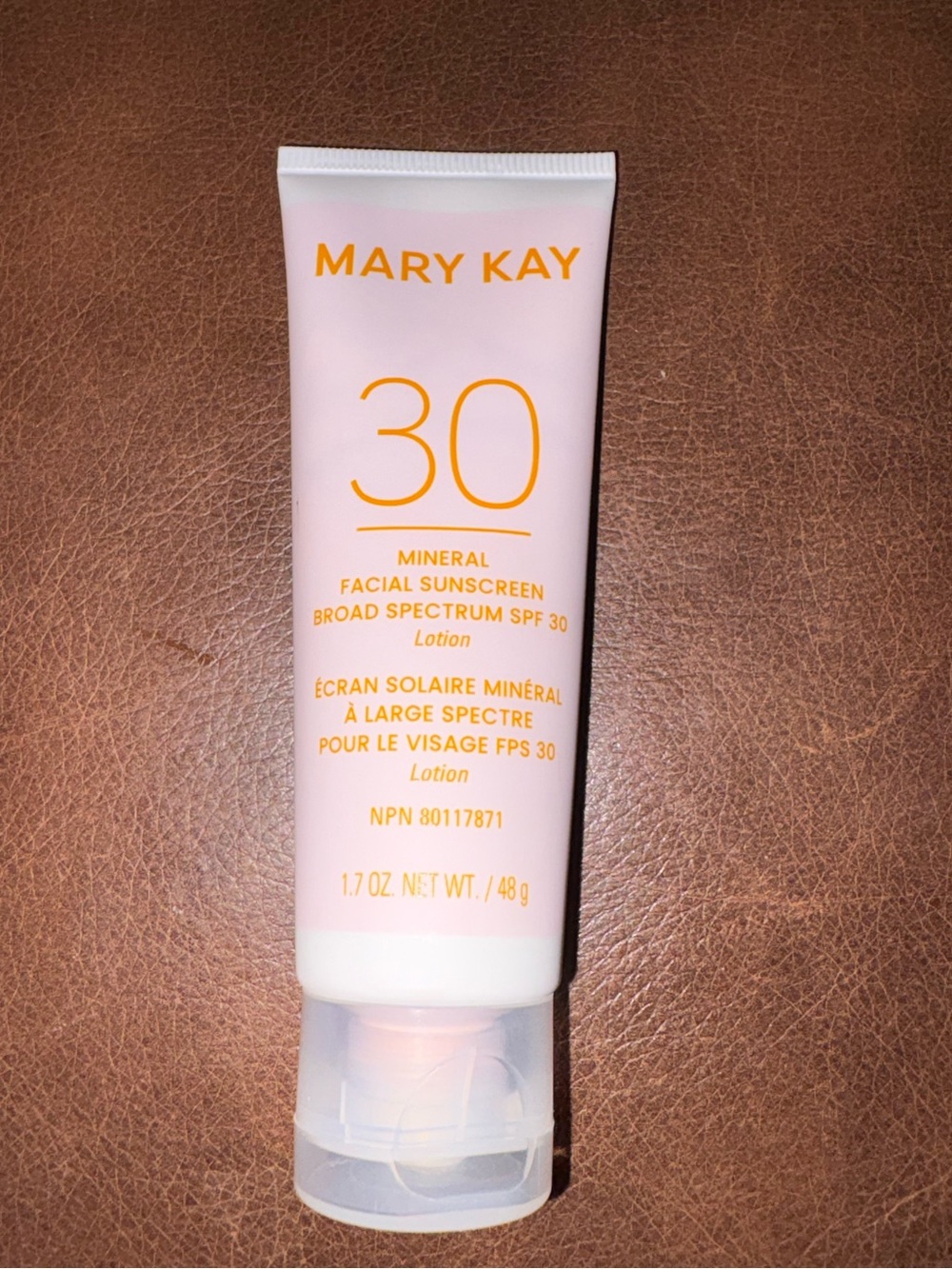 Mary Kay SPF 30 Mineral Facial Sunscreen - Light Pink Tube